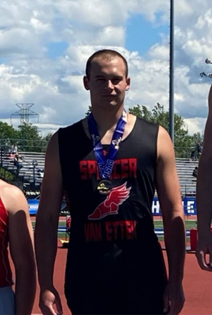 Elliott Walter 4th place